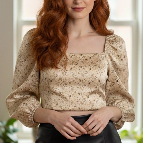 molly green Tops - Molly Green Tiny Floral Cropped Top Blue White Silky Satin Look  Cottage Core M